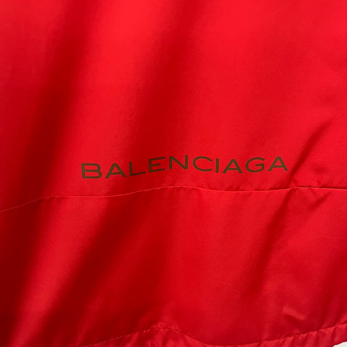 발렌시아가 레드 V넥 긴팔 티셔츠 남M 상품이미지7