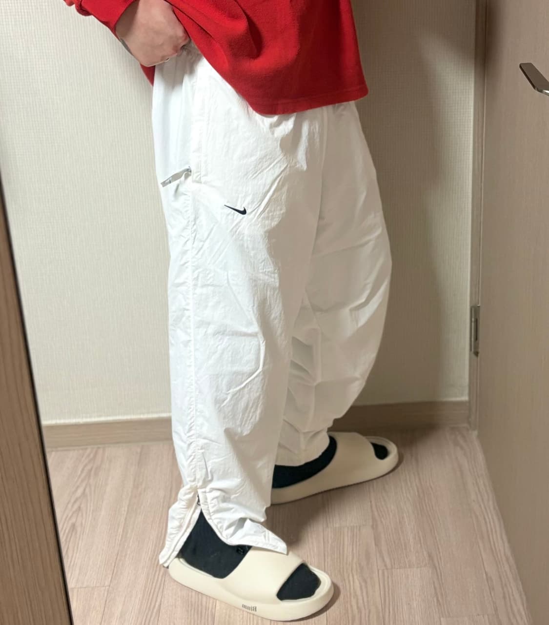 정품 나이키 스우시 화이트 조거팬츠 와이드 바람막이 트랙팬츠 바지 상품이미지3