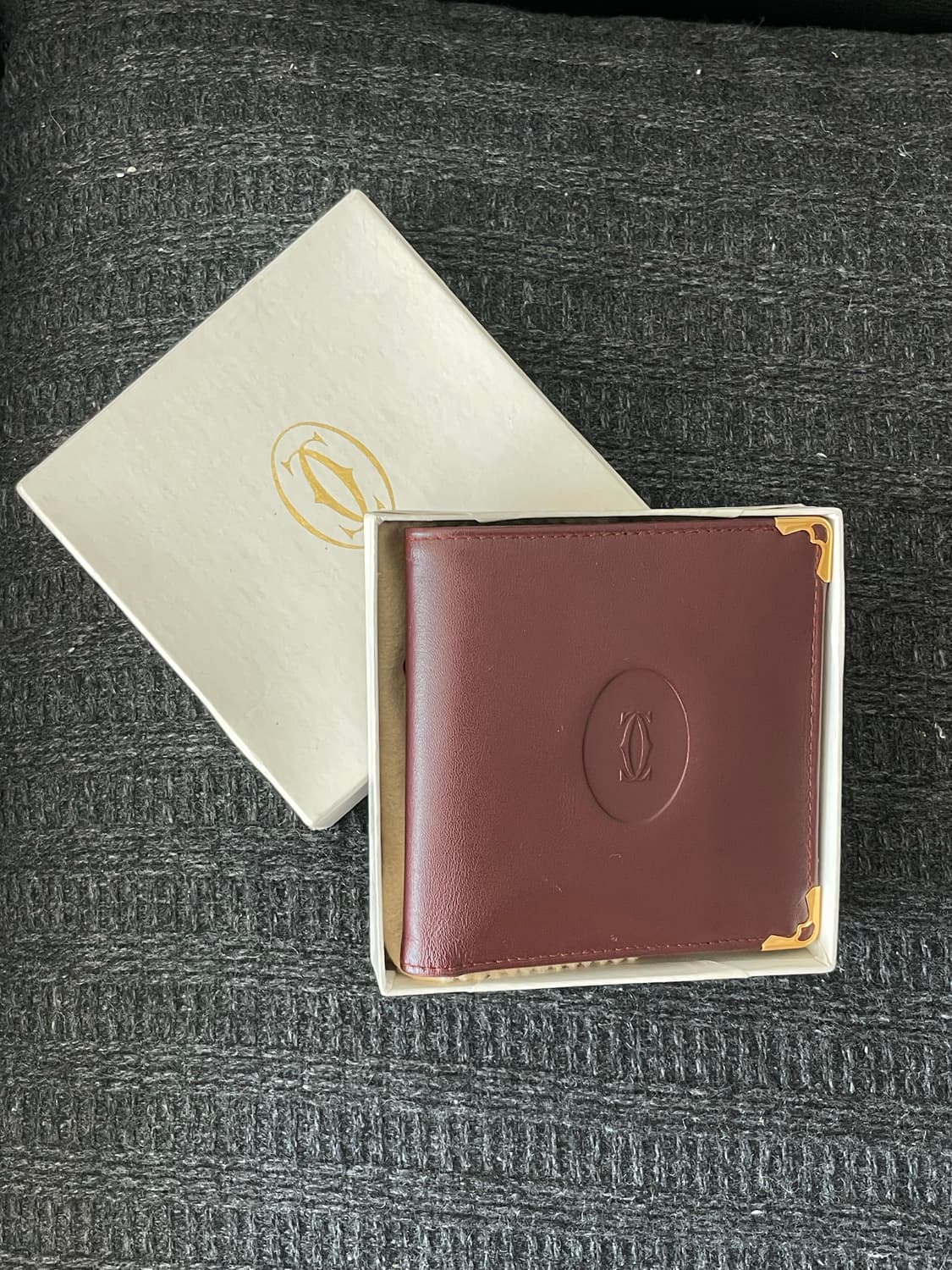 까르띠에 반지갑 버건디컬러 상품이미지1