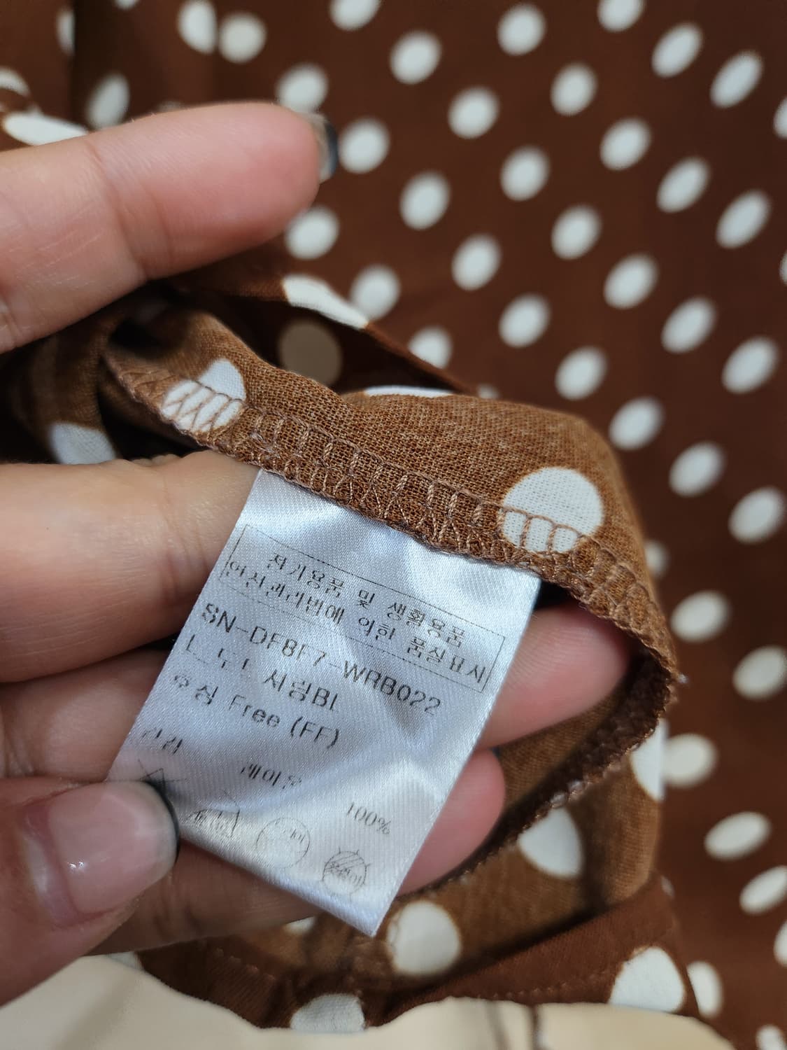 1097) 도트 셔링 블라우스 상품이미지5