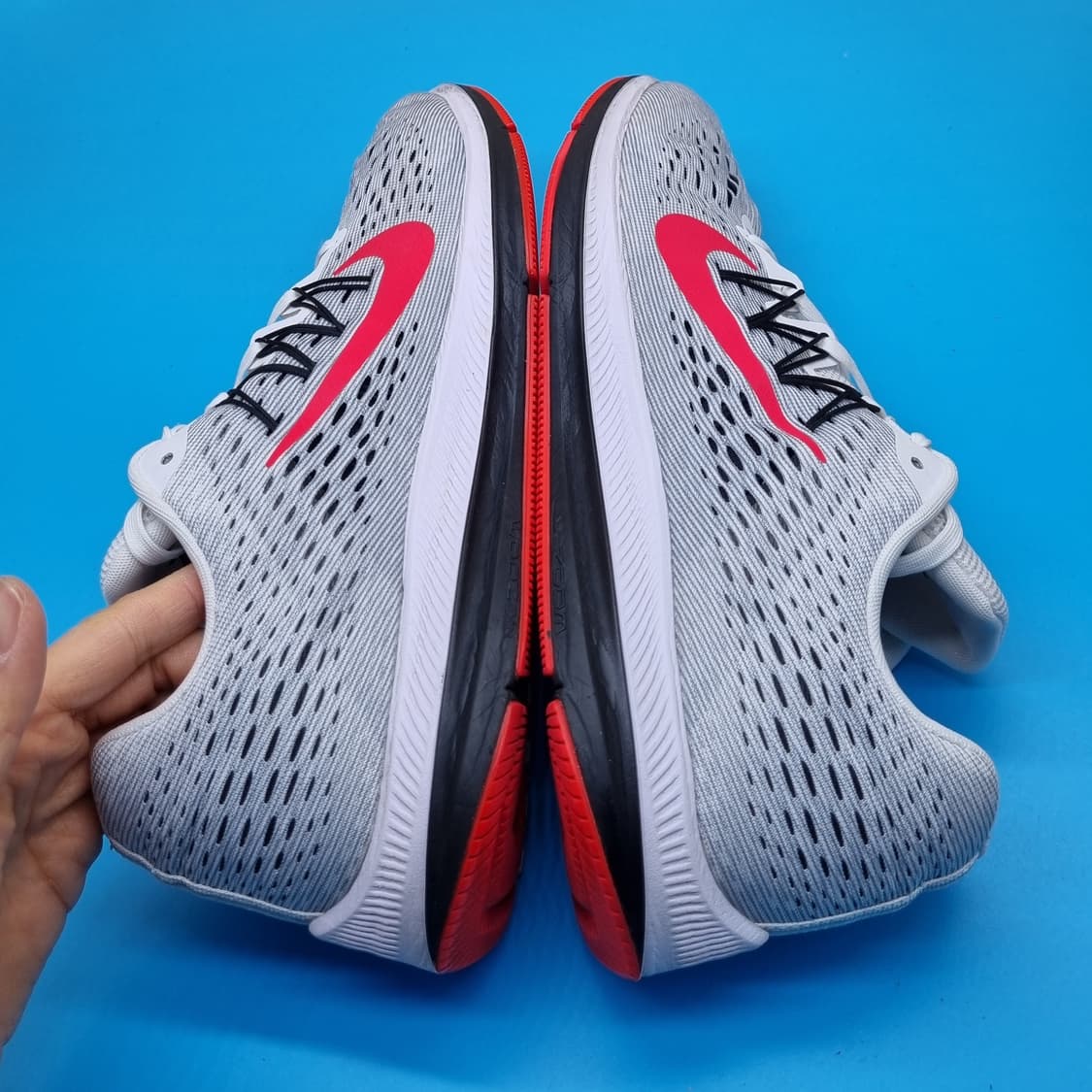 나이키 에어줌 윈플로5 남성운동화290. 상품이미지5