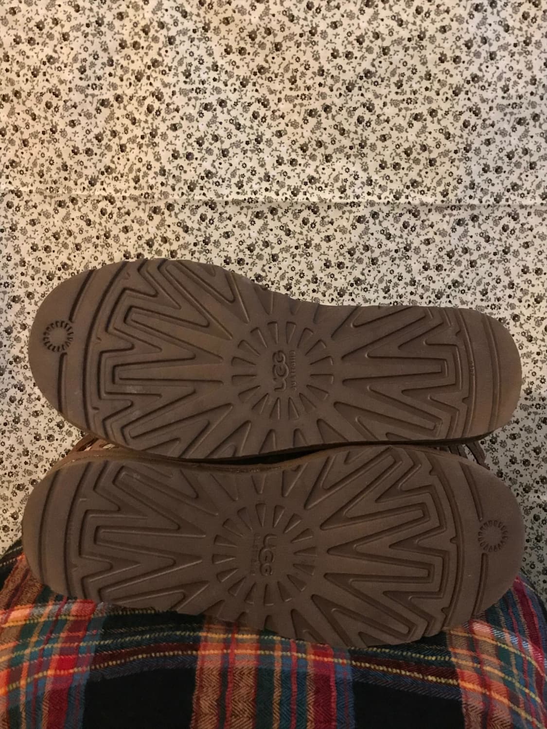 지미추 X 어그 스터드 부츠 BR 상품이미지5