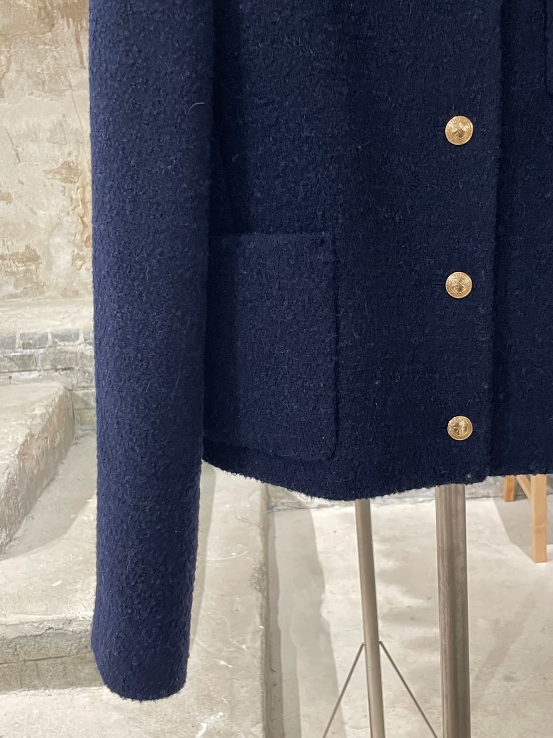 아페쎄 다크 네이비 금장 버튼 트위드 자켓 상품이미지4