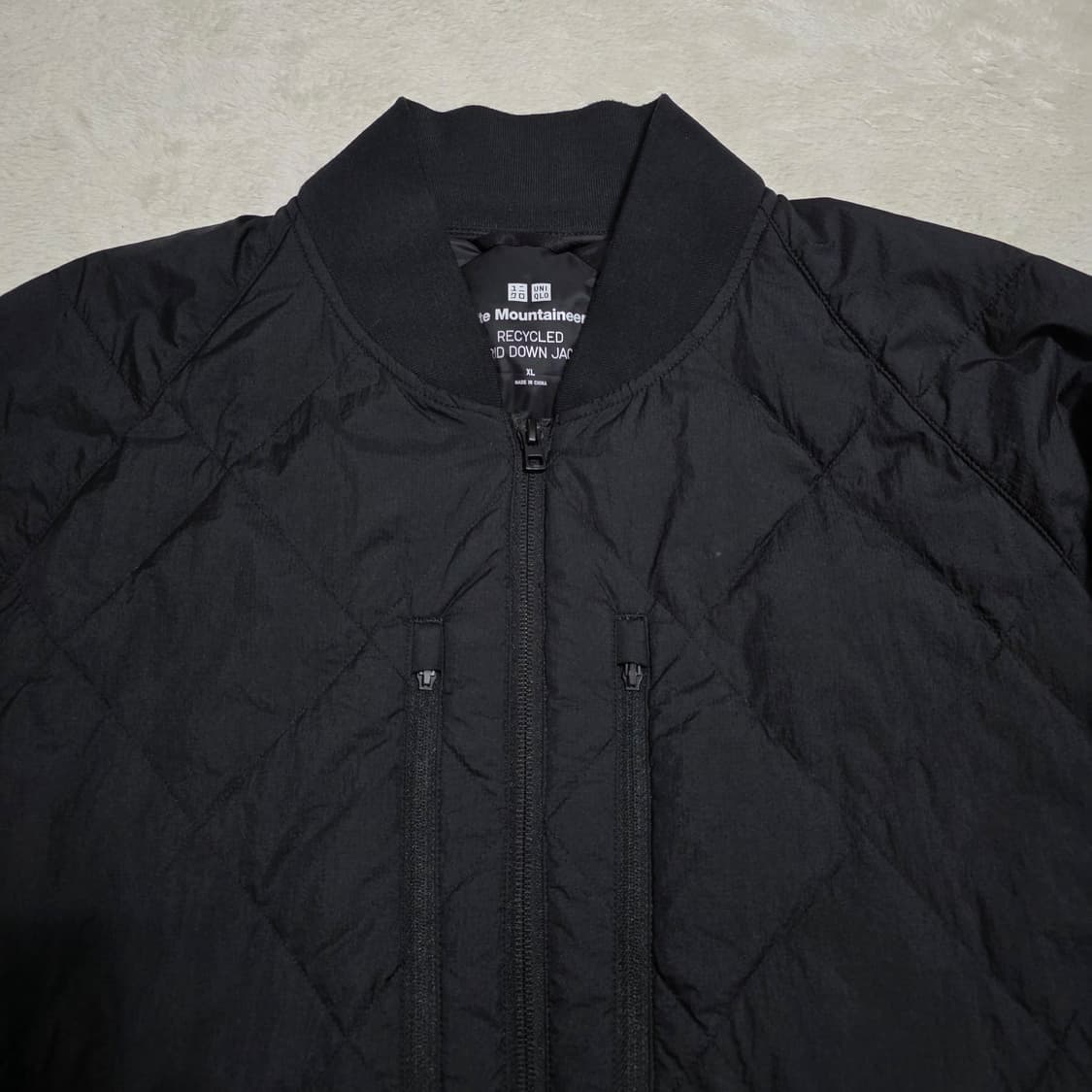 (XL)유니클로 화이트마운티니어링 하이브리드 다운 패딩 상품이미지2