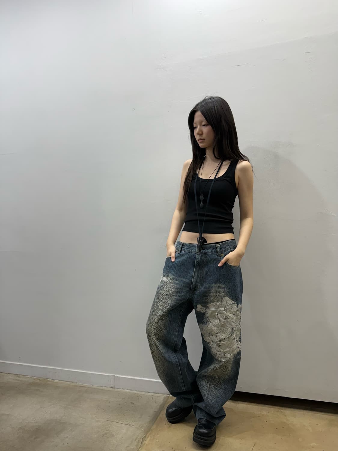 카라쿠리 타마시 파이톤 패턴 자수 와이드 데님팬츠 상품이미지2