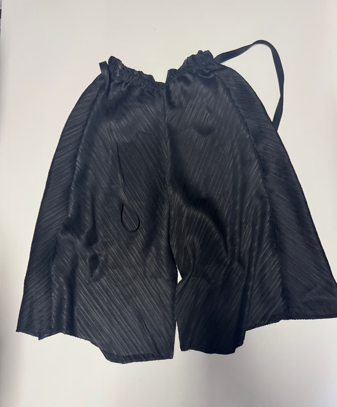 여성 손정완 SJWANI 25년도 언발란스 플리츠 팬츠 상품이미지2