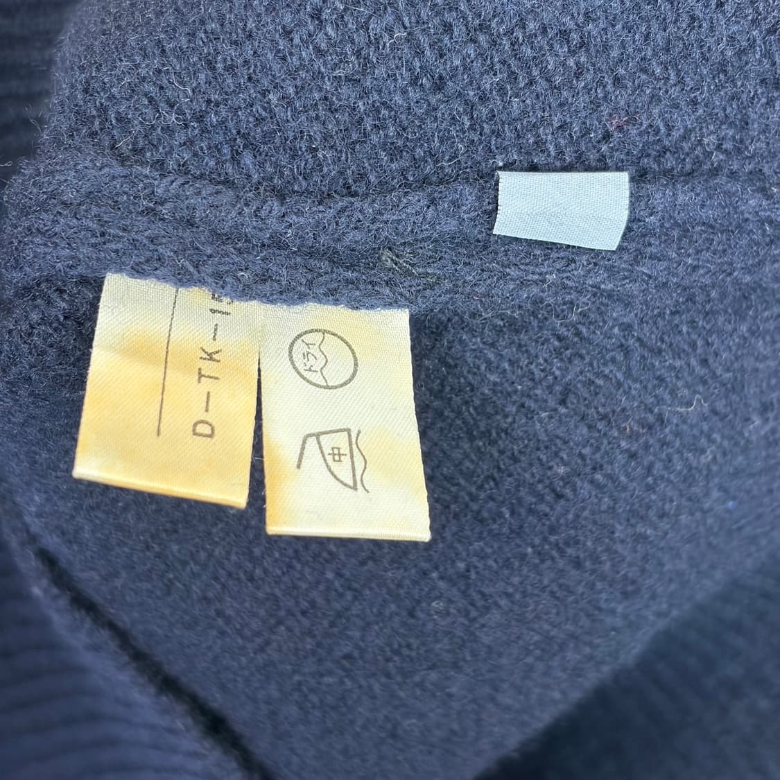 폴로 랄프로렌 브이넥 니트 티셔츠 상품이미지5