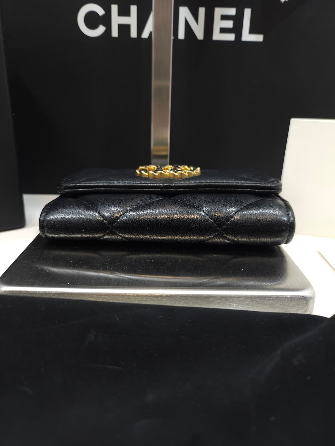 샤넬 19 플랩 카드홀더 AP1790 상품이미지3