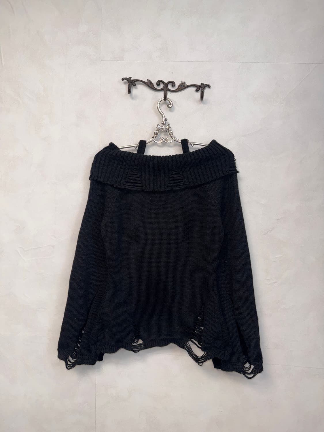 Romwe black grunge damage 오프숄더 니트 상품이미지4