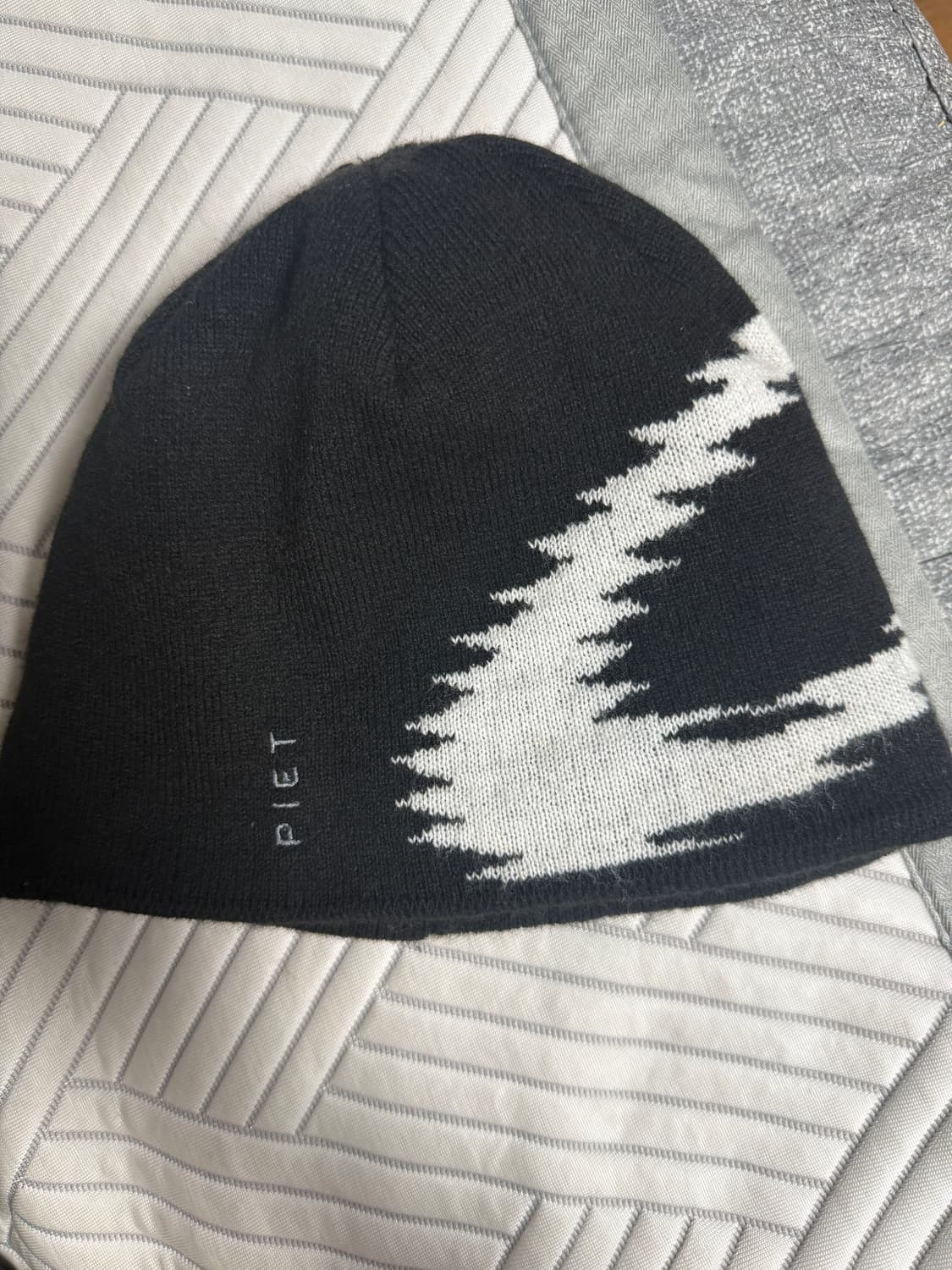 오클리 피에트 스태틱 비니 블랙 상품이미지1