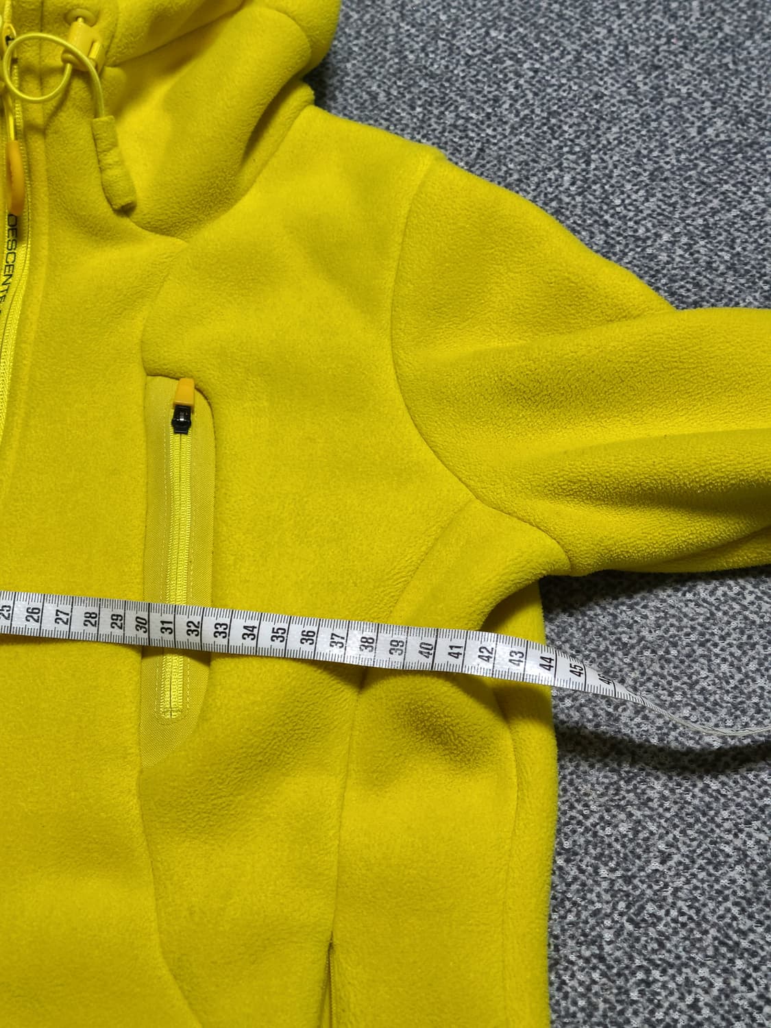 데상트 여성 기모 후리스 S 노란색 후드집업 정사이즈 상품이미지4