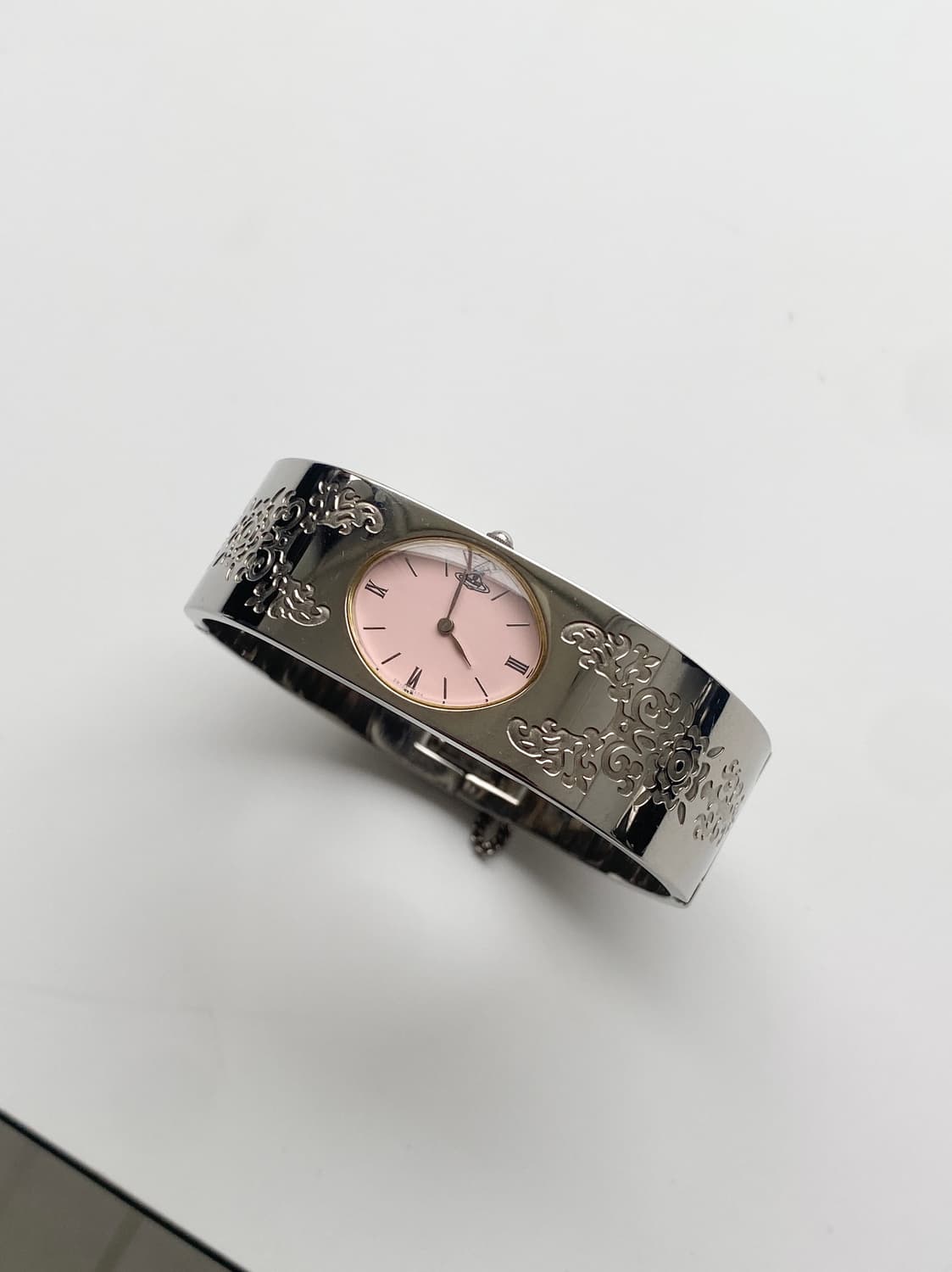 [Vivienne westwood] 뱅글 시계 상품이미지3