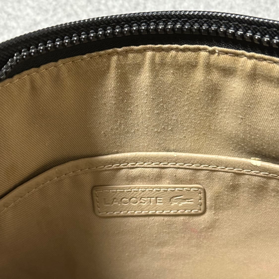 라코스테 크로스백 상품이미지6