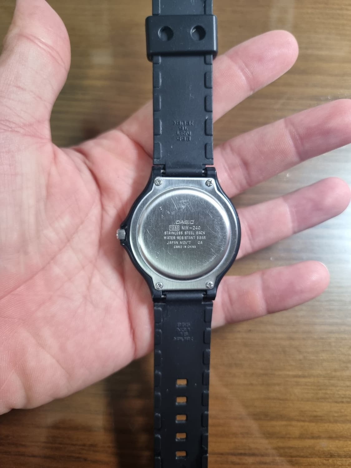 카시오 mw 240 저소음 수능 수험 시계 블랙 화이트 상품이미지4
