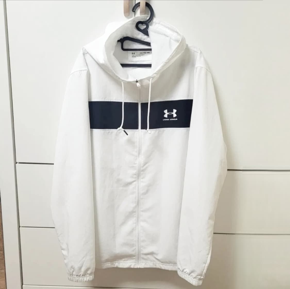 언더아머 바람막이 상품이미지1