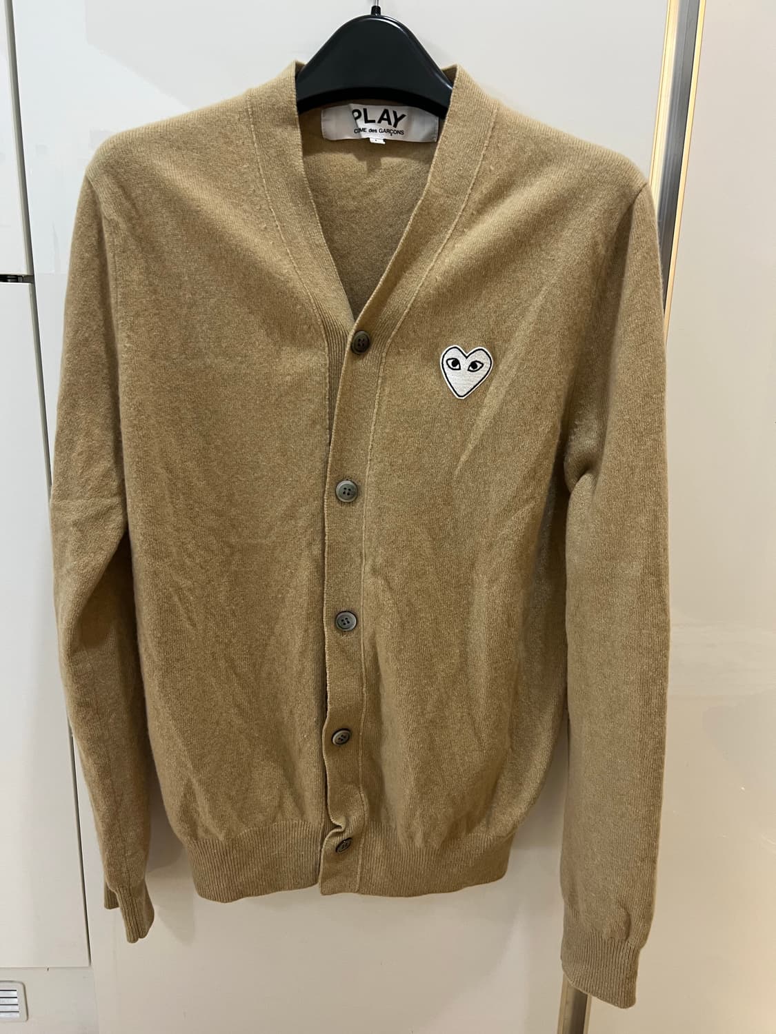 꼼데가르송 화이트와펜 베이지가디건 L 상품이미지1