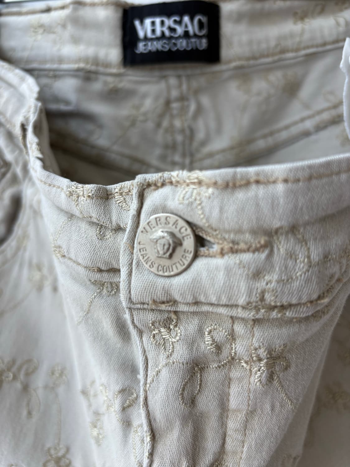 90s Versace Jeans Couture flower 팬츠 상품이미지3