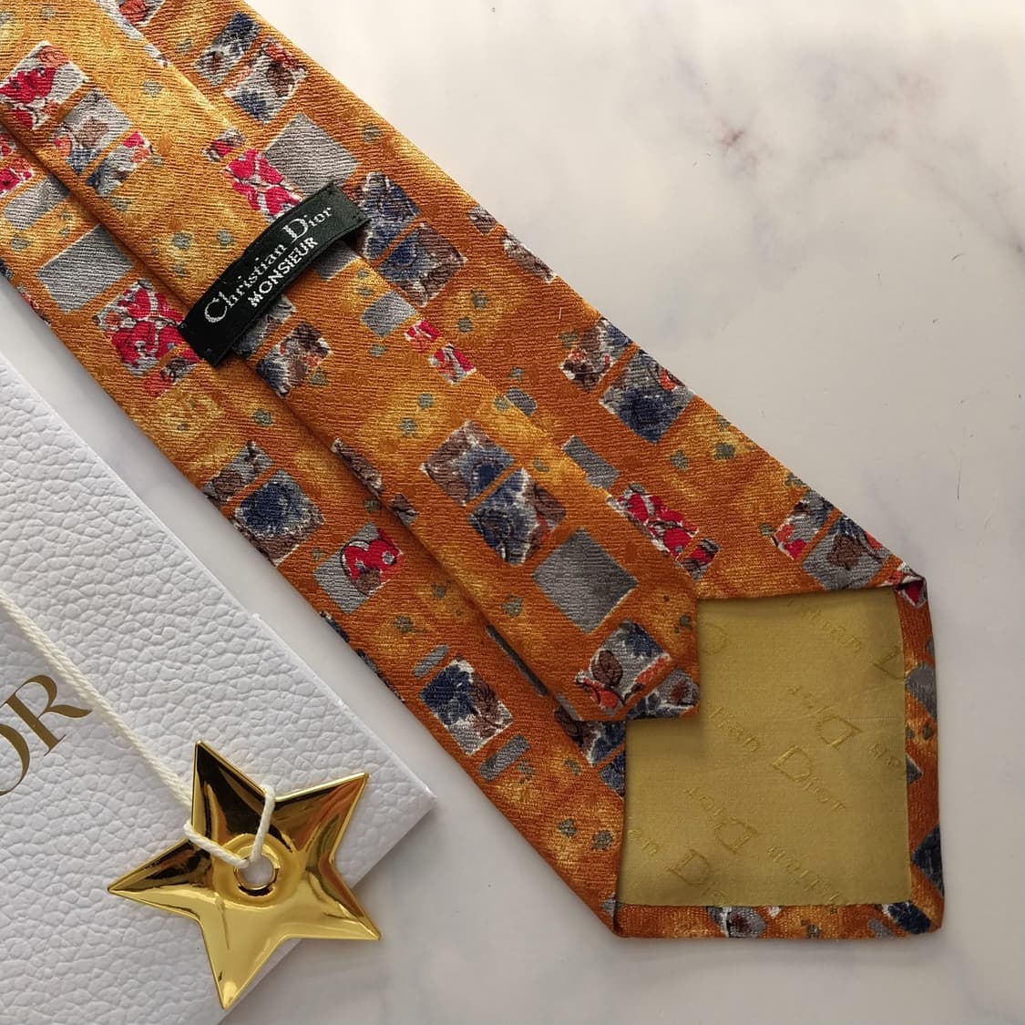 디올 실크 브라운 아트 패턴 넥타이 10.2cm A+등급 K1444
 상품이미지9