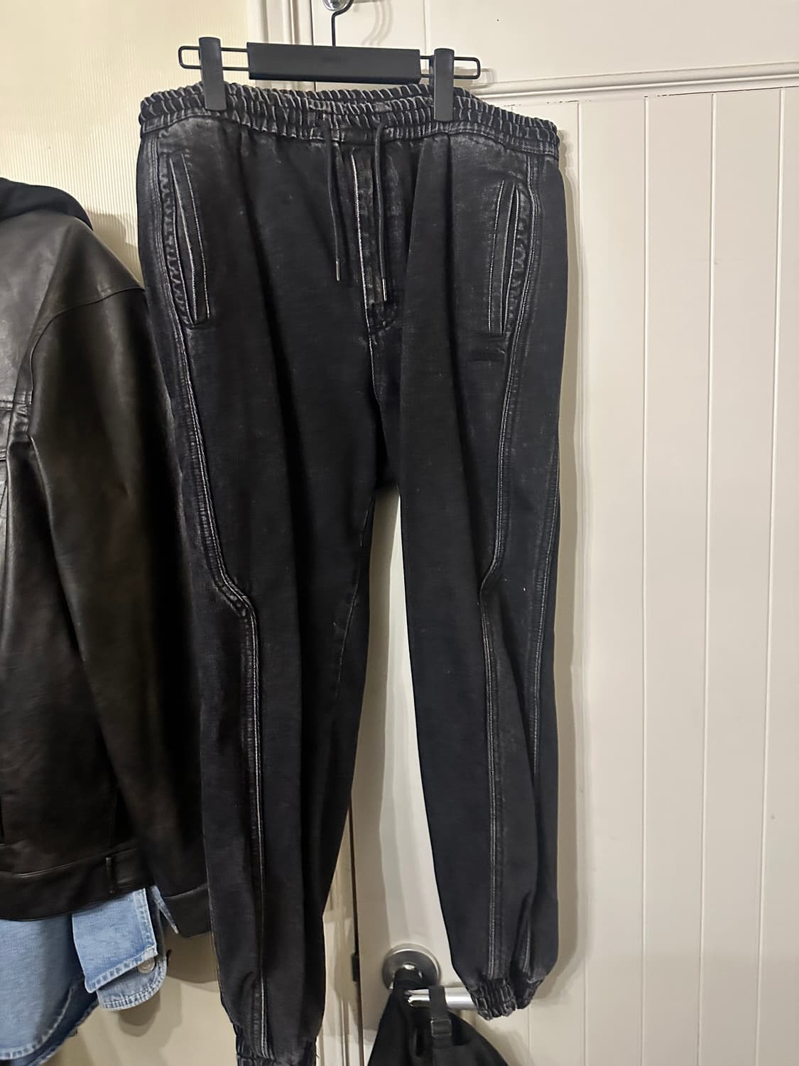 준지 유아인 조거 팬츠 상품이미지1