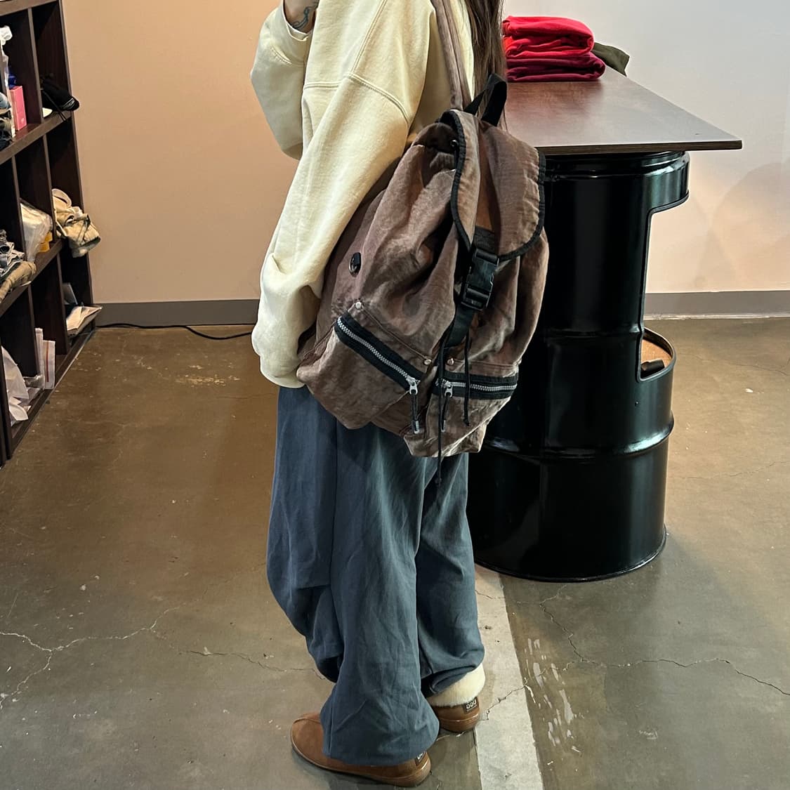 글로시 빈티지 브라운 백팩 상품이미지7