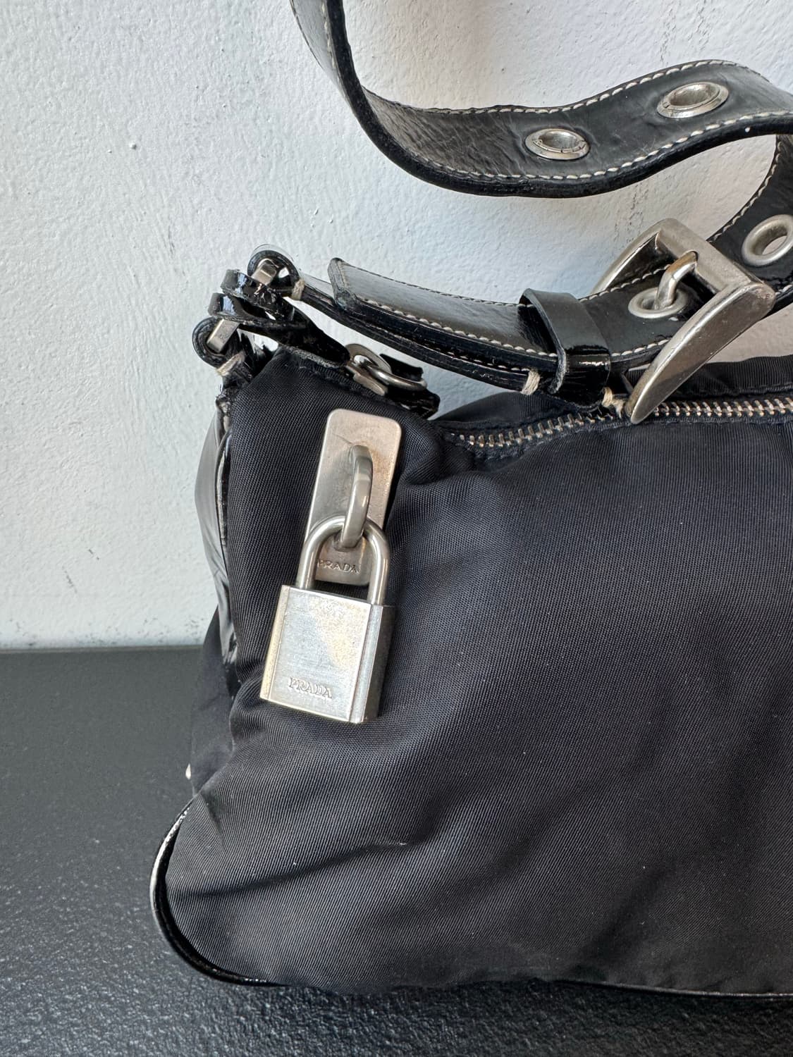 프라다 포코노 숄더백(정품) 상품이미지2