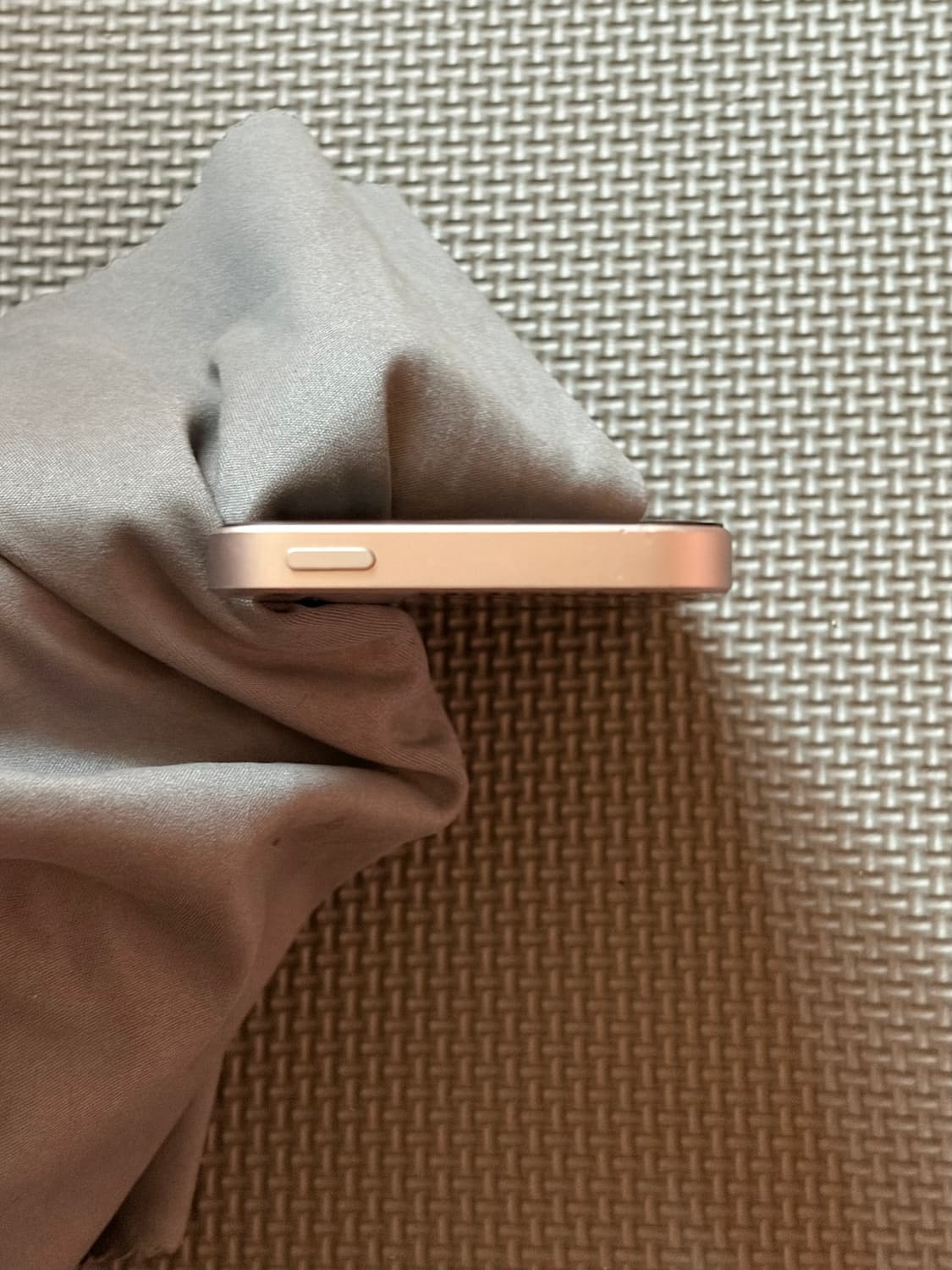 아이폰 se 1세대 64GB 상품이미지4