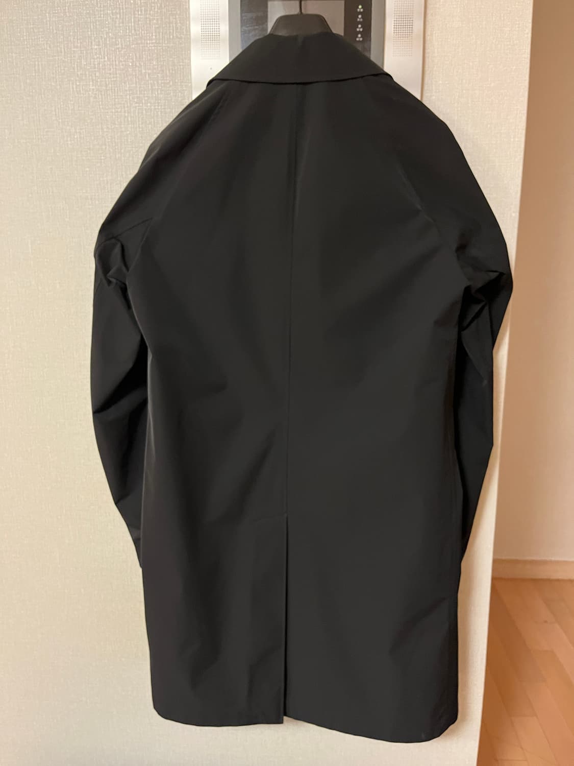 [95-100] 띠어리 포터 코트 트렌치 코트 블랙 상품이미지2