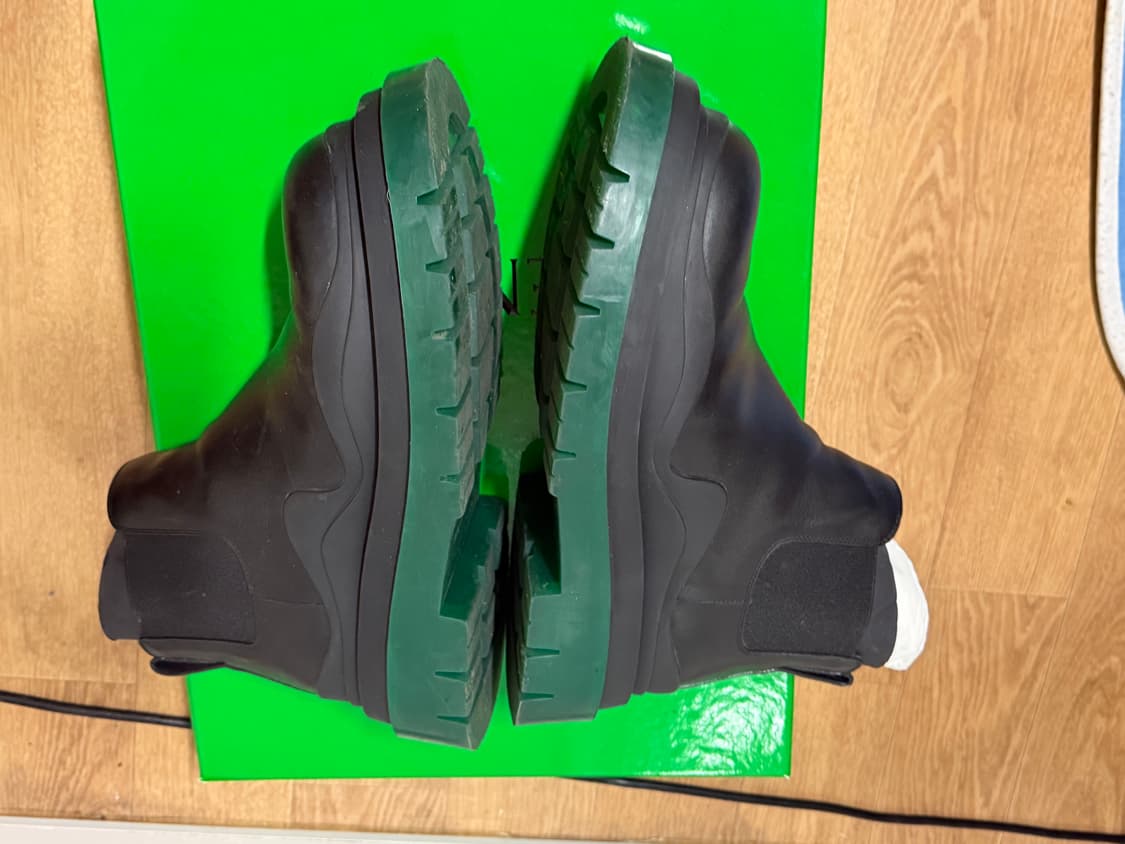 [40.5]보테가 베네타 타이어부츠 그린솔 상품이미지3