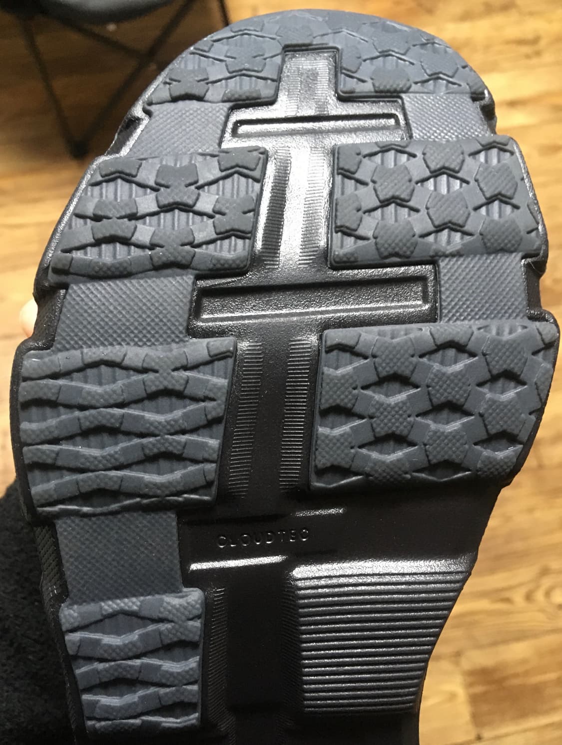 (280)온러닝 파프 클라우드몬스터 하이퍼 블랙 판매합니다 상품이미지6