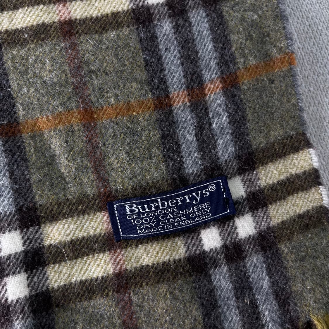 버버리 노바체크 캐시미어 그린 머플 상품이미지3