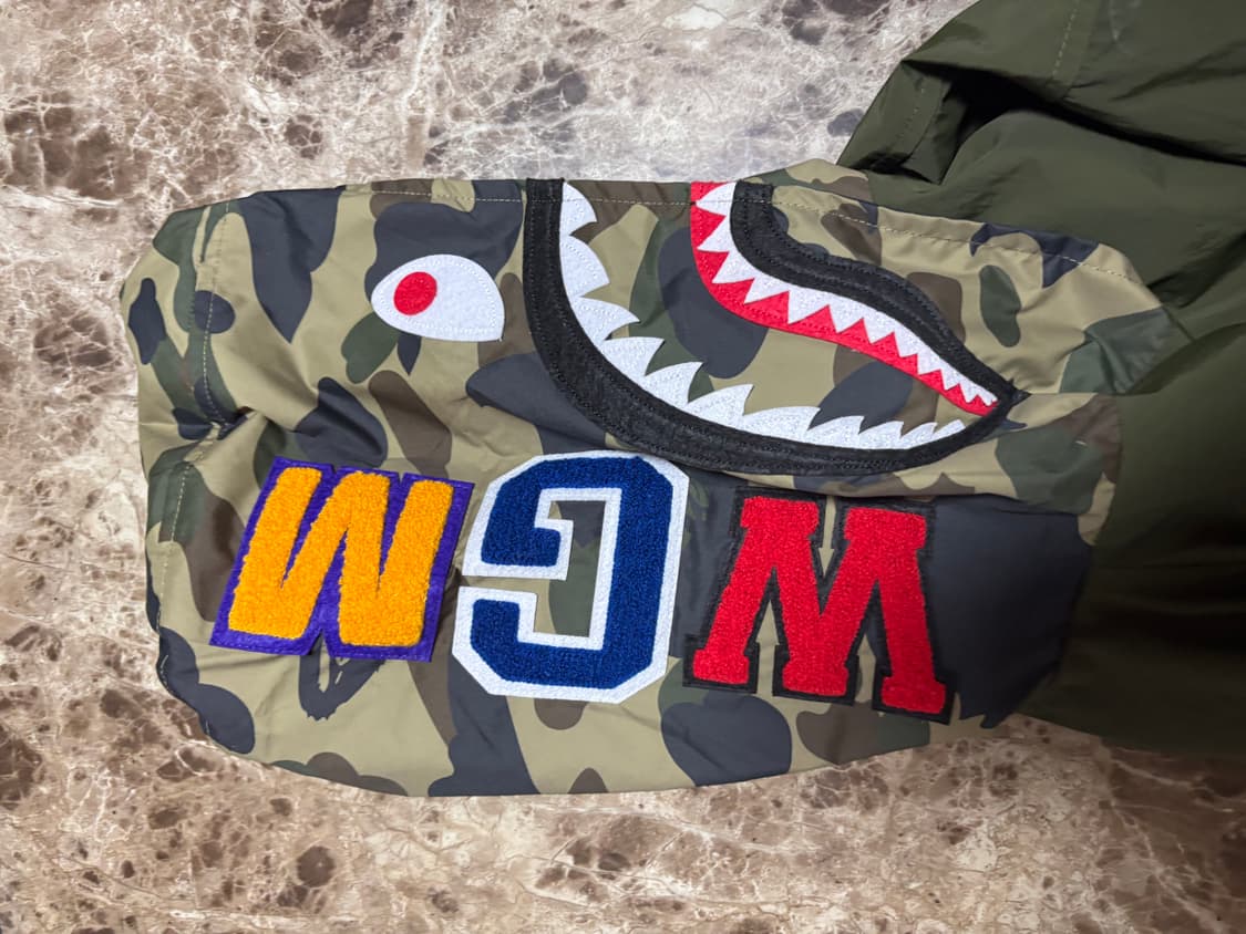 베이프 샤크 바람막이 상품이미지5