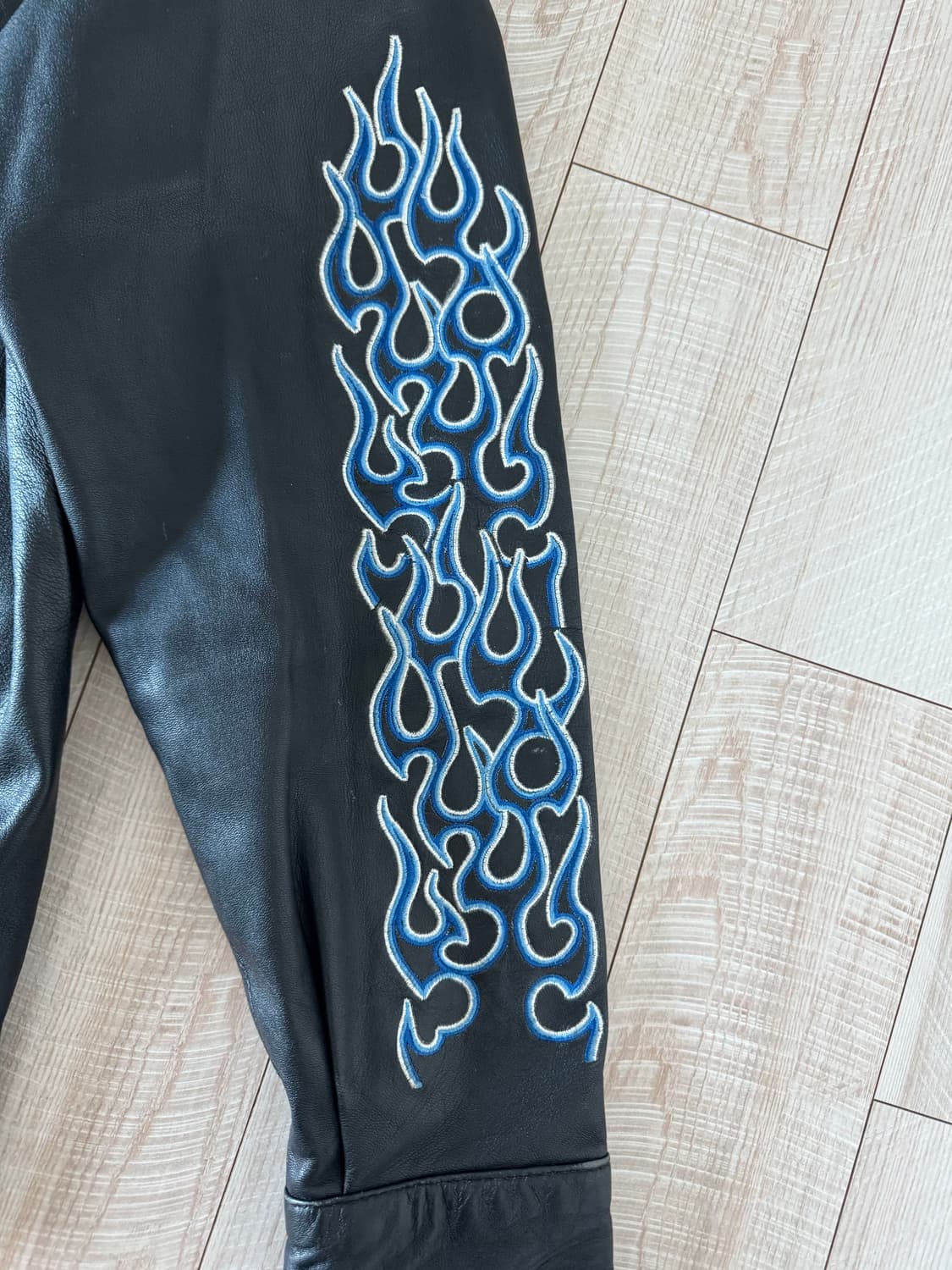 [XL] 빈티지 블루 플레임 자수 가죽 셔츠 자켓 상품이미지4