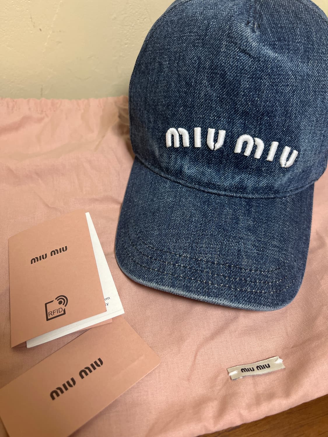 Miu miu 워싱 볼캡 모자 상품이미지1