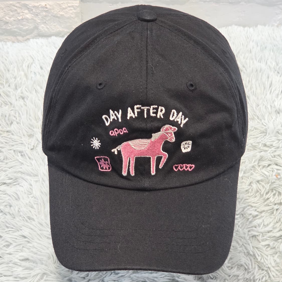 p3-9:아포아 데이애프터데이 자수 볼캡 블랙 (56-59cm) 상품이미지1