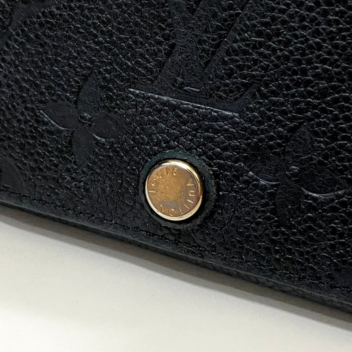 루이비통 비즈니스 앙프렝뜨 카드지갑 모노그램 엠보스 블랙 M58456 상품이미지9