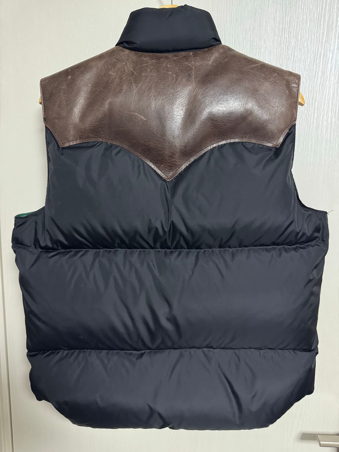 록키마운틴페더베드 웨어하우스 별주 패딩베스트 42 상품이미지3