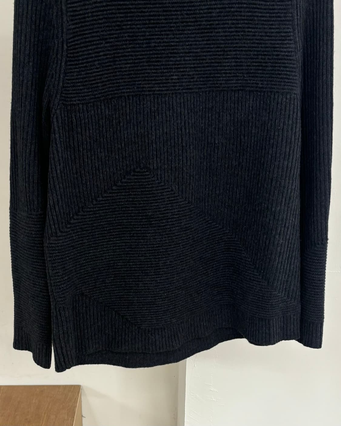 알렉산더 왕 차콜 루즈 스퀘어넥 니트 스웨터 상품이미지5