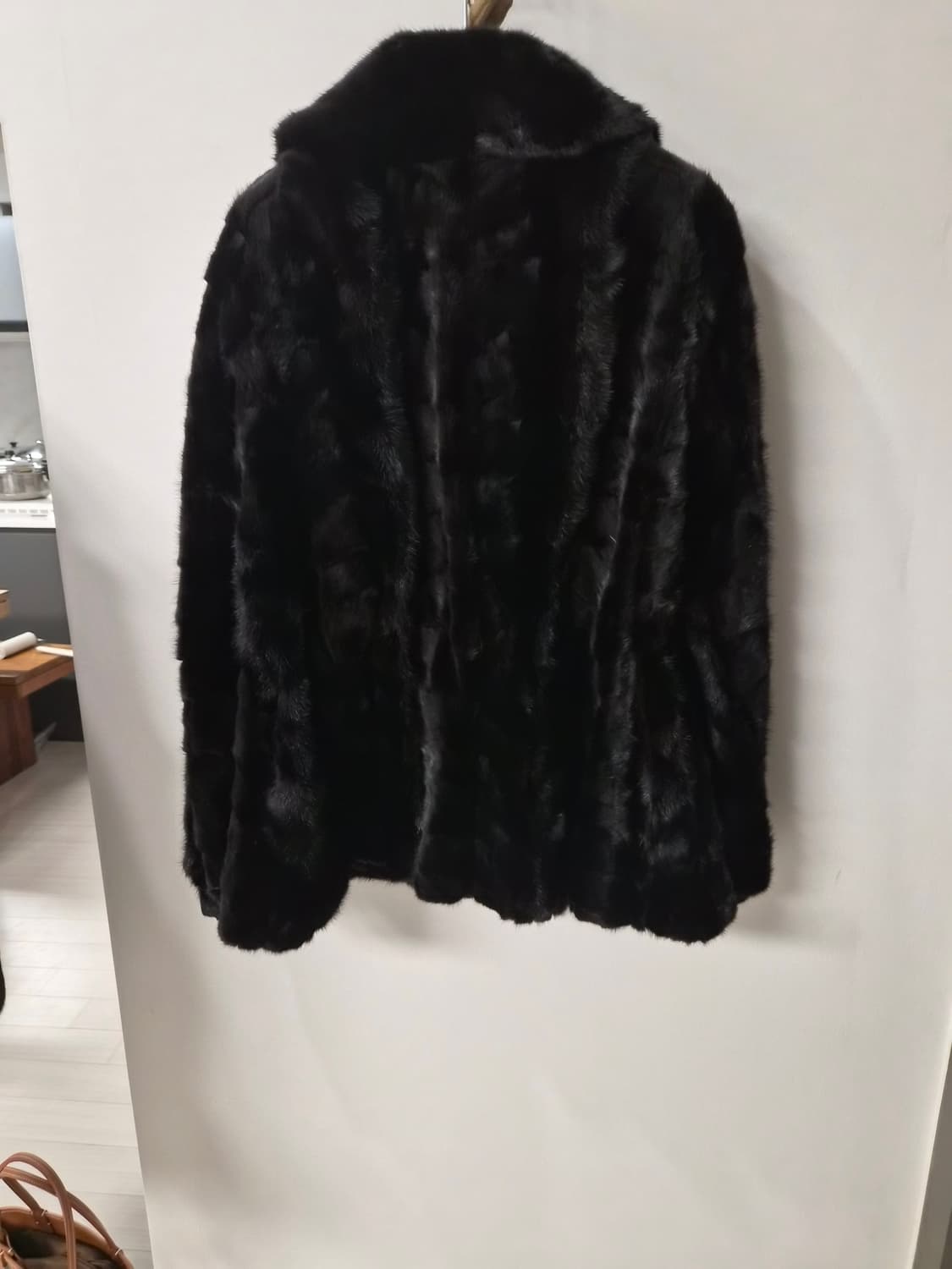 진도모피(JINDO) 정품 블랙 미니 밍크 자켓 (상태 최상) 상품이미지5