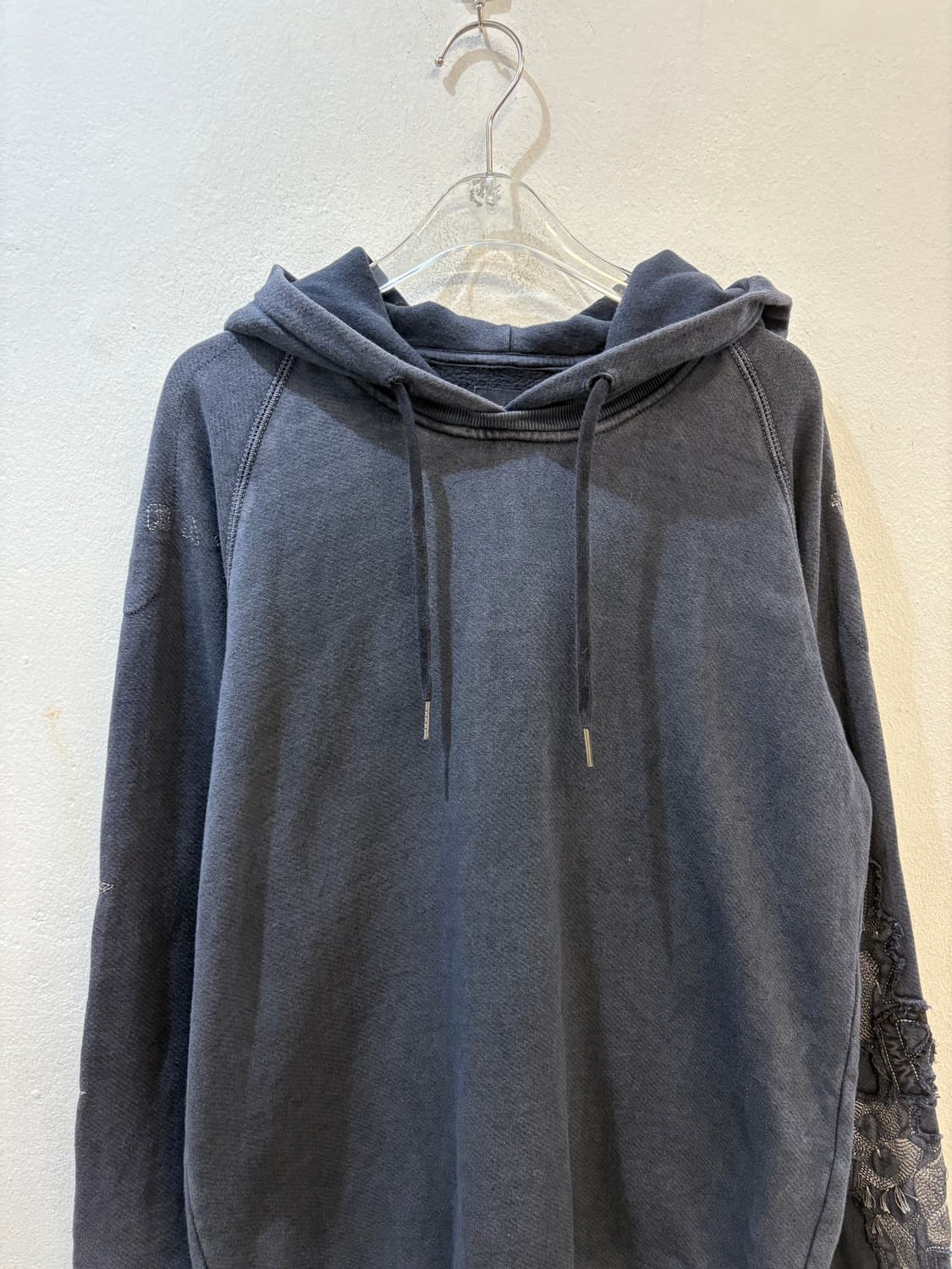 DIESEL Distressed Star & Lace Hoodie  상품이미지2