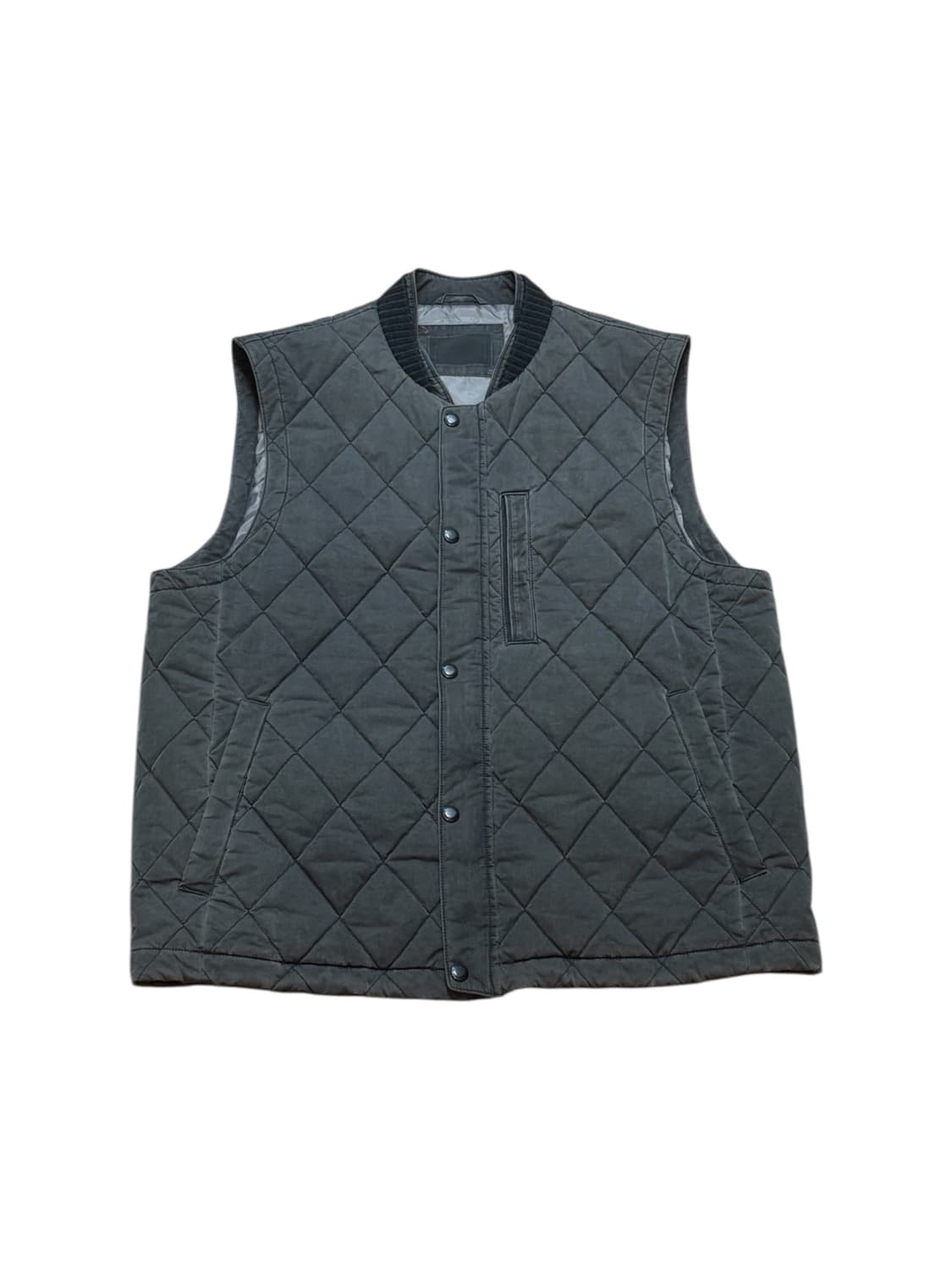 브랜우드 피그먼트 다이아 퀼팅 베스트 23fw 상품이미지1