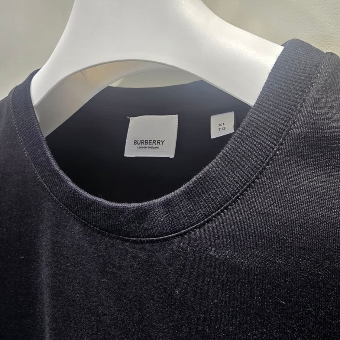 [중고/정품] 버버리 모노그램 모티프 반팔 티셔츠 XL 상품이미지3