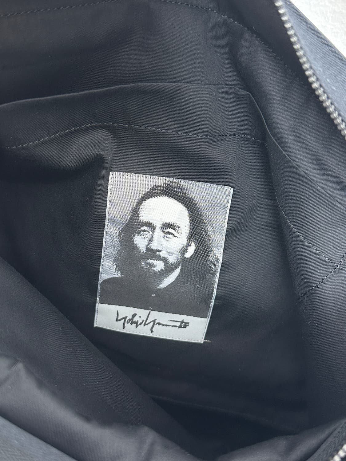 Yohji Yamamoto Cow Leather Logo Shoulder 상품이미지8