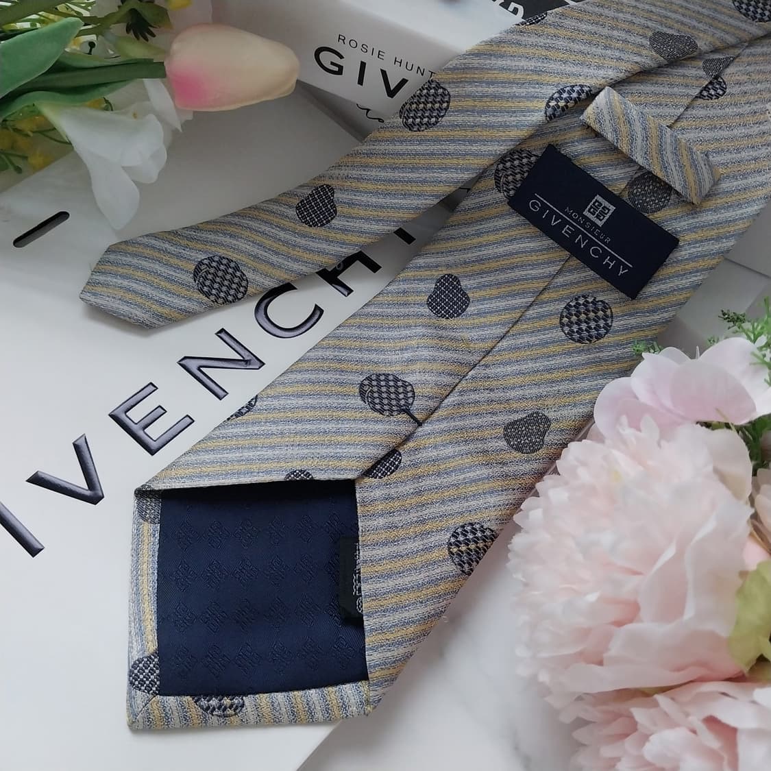 지방시 실크 그레이 스트라이프&도트 넥타이 9.9cm A등급 K1095
 상품이미지4