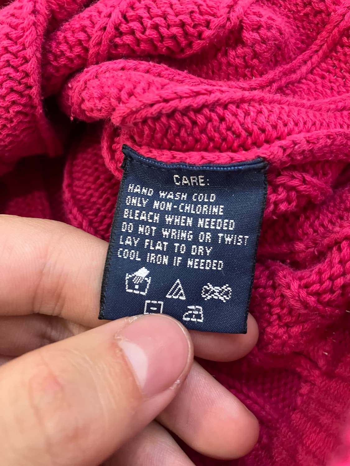 폴로 랄프로렌 딱붙핏 케이블 꽈배기 니트 핑크 상품이미지5