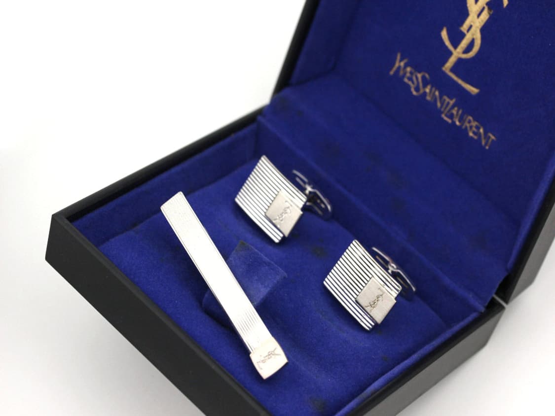 입생로랑 A등급 5.2cm 남자 명품 넥타이핀 커프스 세트 상품이미지1