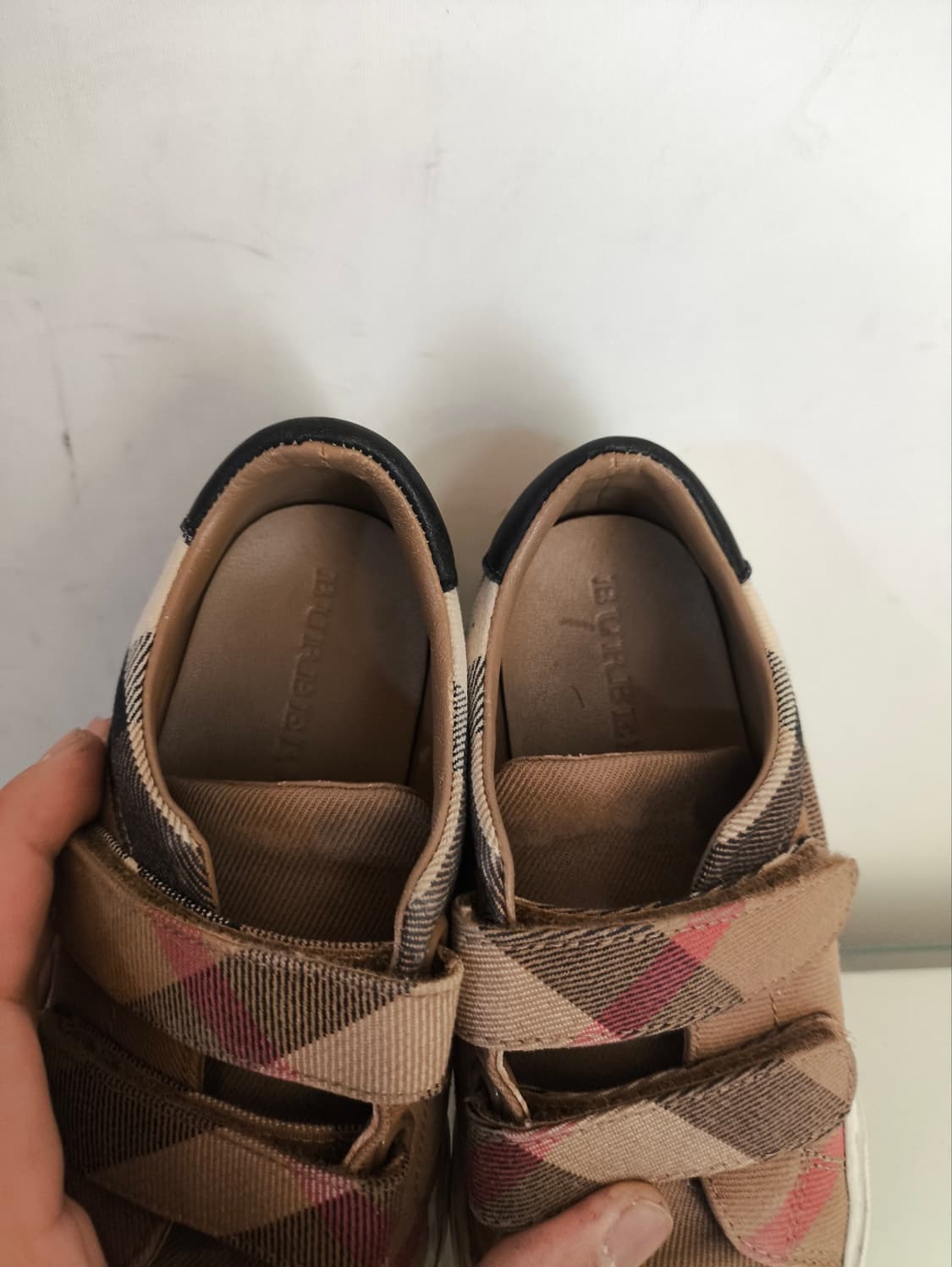 29 버버리 키즈 밸크로 스니커즈 상품이미지6