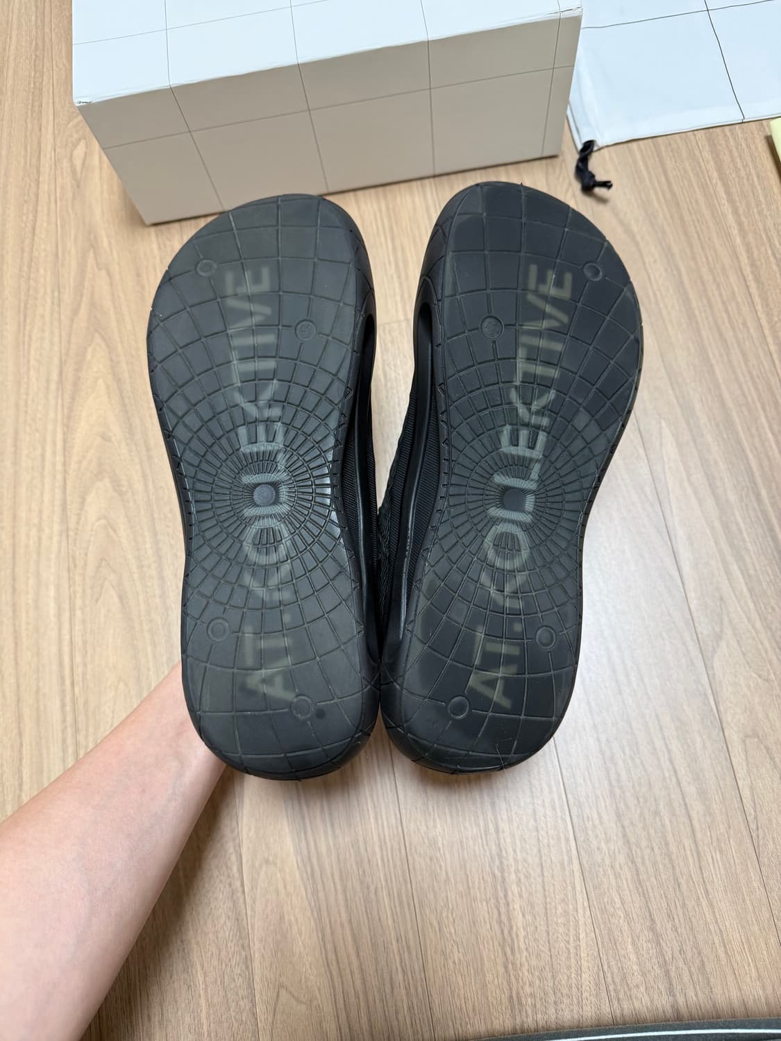 앳콜렉티브 니나크라스틴 클러스터 스니커즈 41 상품이미지3