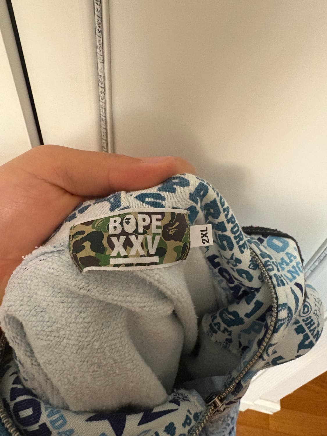 베이프 25주년 샤크 후드 XXL 상품이미지4