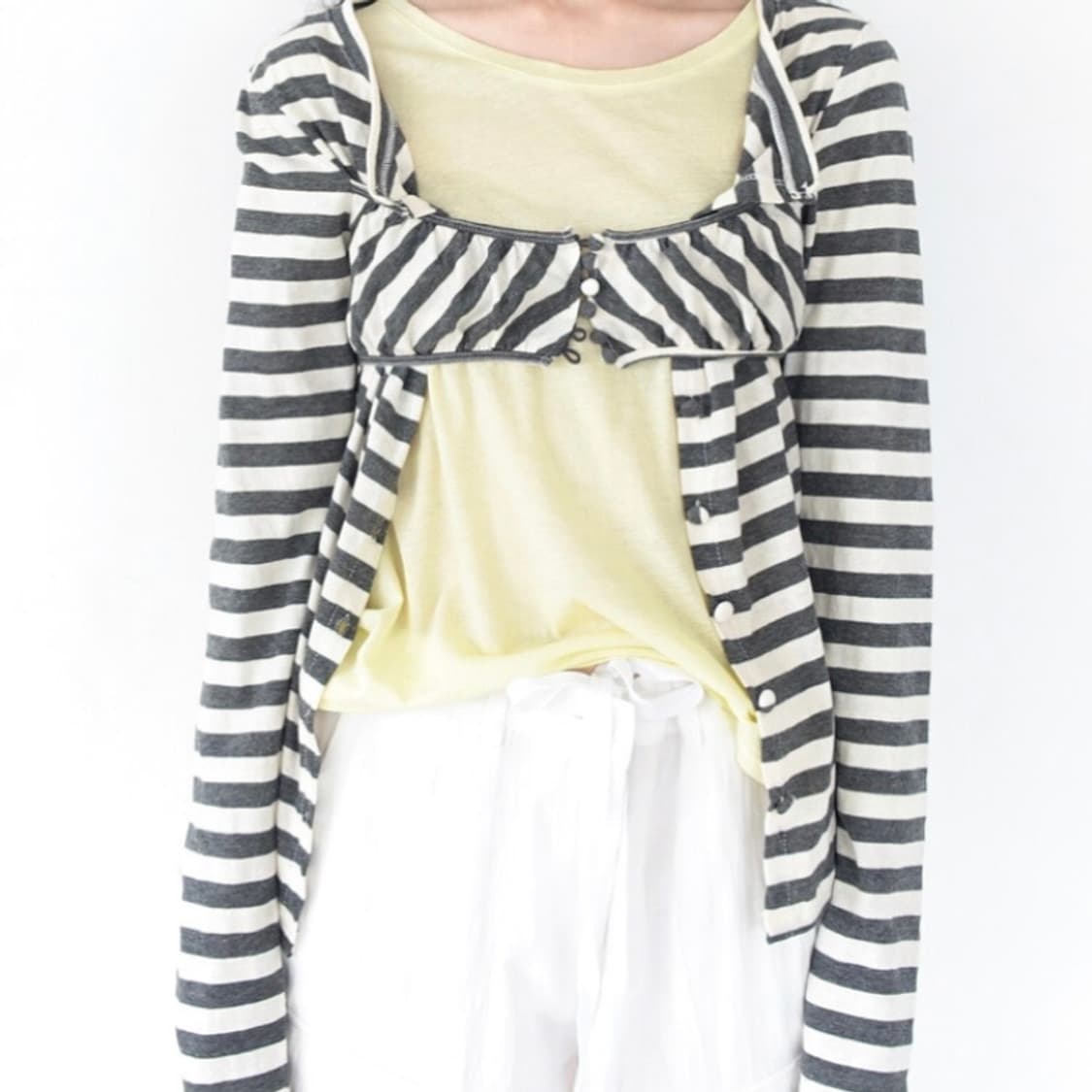 샵페어리 페어리 스트라이프 버튼 가디건 차콜 새상품 shopfaerie 상품이미지1