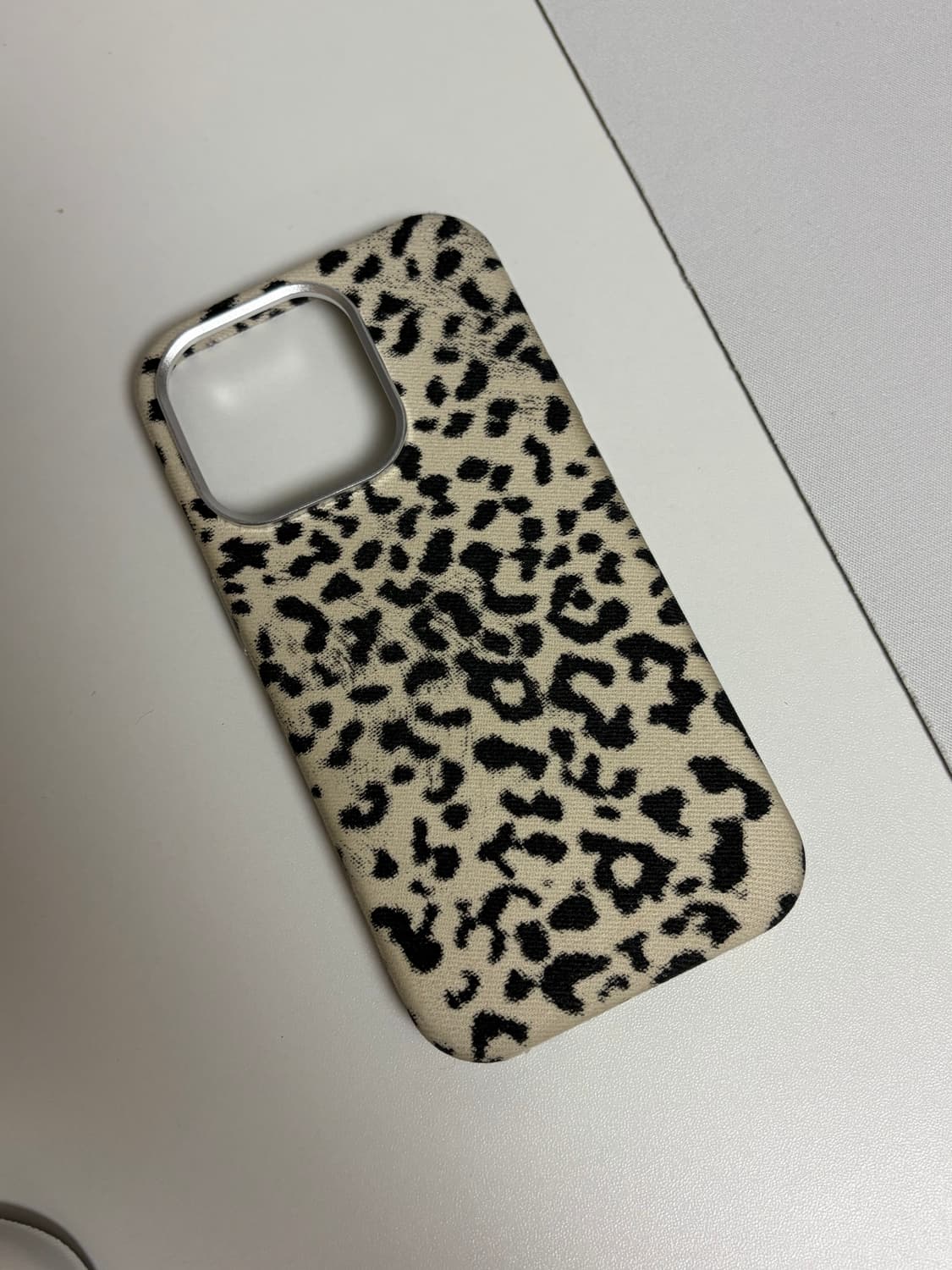 몽유룸 아이폰 14pro 케이스 상품이미지3